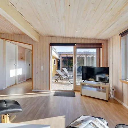 Nane - 80m From The Sea By Interhome Feriehus