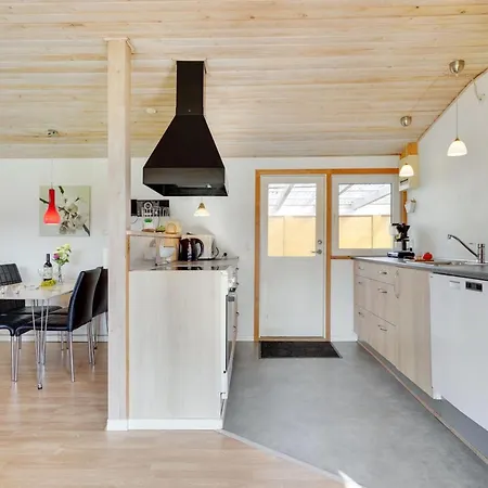 Nane - 80m From The Sea By Interhome Feriehus